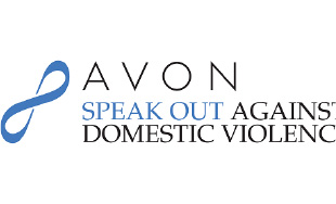 2004: Avon lanza el programa Speak Out Against Domestic Violence